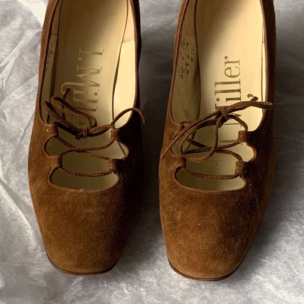 Vintage I. Miller brown suede lace-up pumps 4.5 B